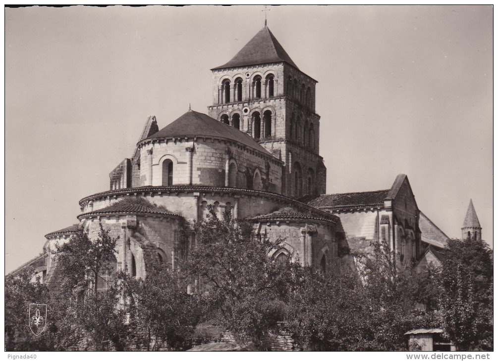 Cp , 79 , SAINT-JOUIN-DE-MARNES , Église Abbatiale (XIè Et XIIè S.) , Le Chevet - Saint Jouin De Marnes