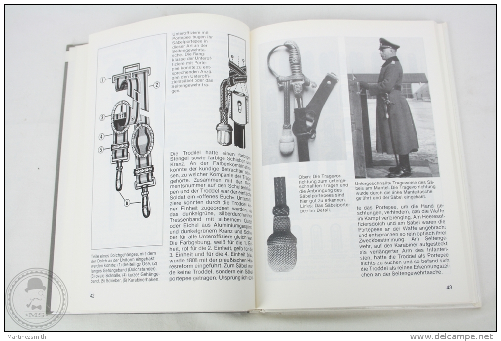 German Book - Uniforms Of The Infantery/ Uniformen Der Infanterie, 1919 Bis Heute By Jörg-M. Hormann, 1989 - 5. Zeit Der Weltkriege