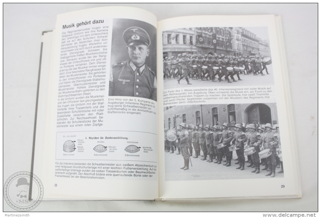 German Book - Uniforms of the Infantery/ Uniformen der Infanterie, 1919 bis heute by Jörg-M. Hormann, 1989