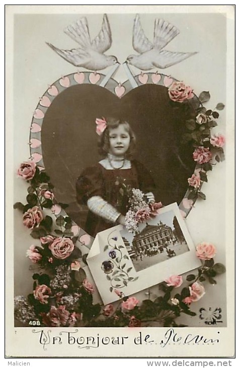 Themes - Enfants - Ref 495 - Fantaisie -  Portait Fillette Dans Medaillon Coeur - Fillettes - Coeurs  - Carte Bon Etat - - Portraits