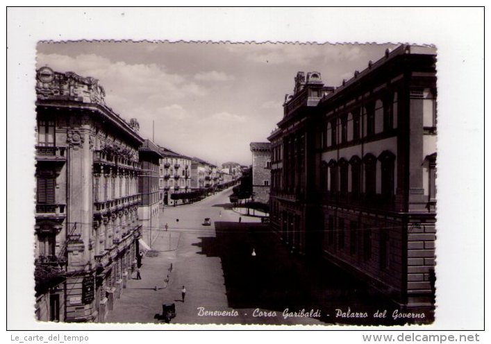 Cartolina/postcard Benevento - Corso Garibaldi - Palazzo Del Governo 1953 - Benevento