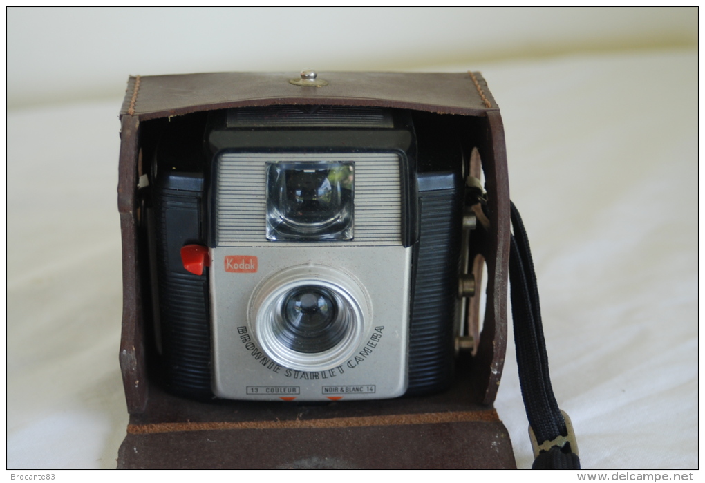 KODAK BROWNIE STARLET CAMERA - Fototoestellen