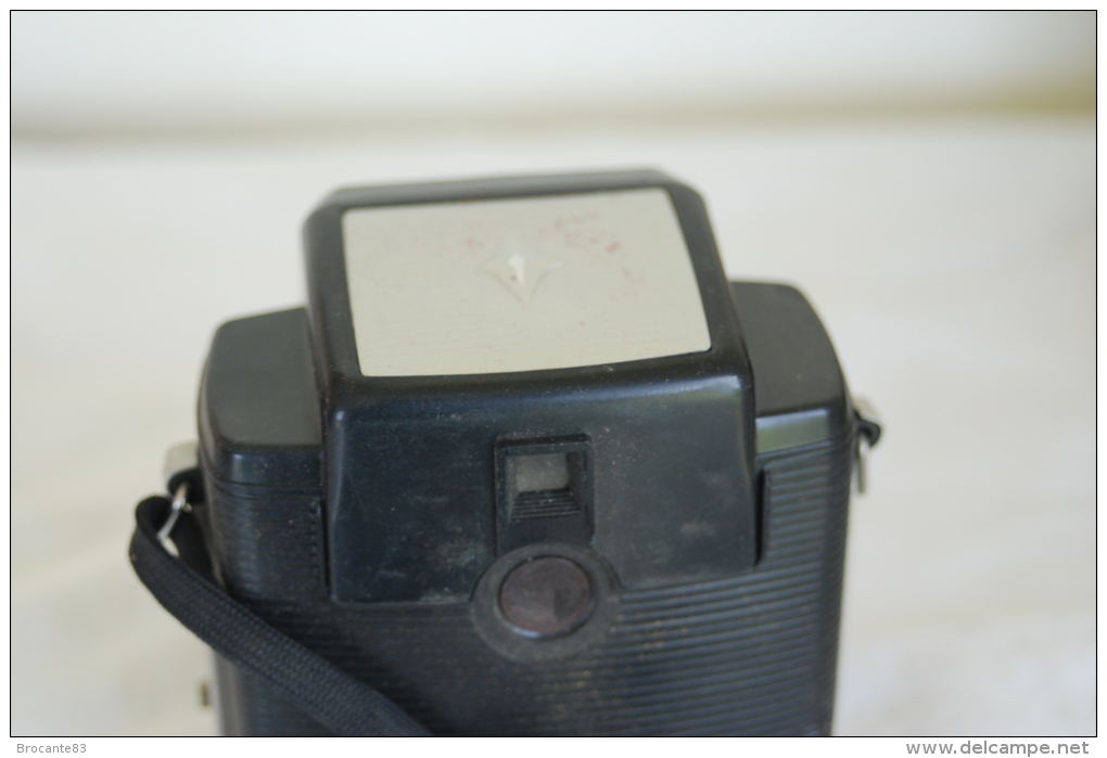 KODAK BROWNIE STARLET CAMERA - Fototoestellen