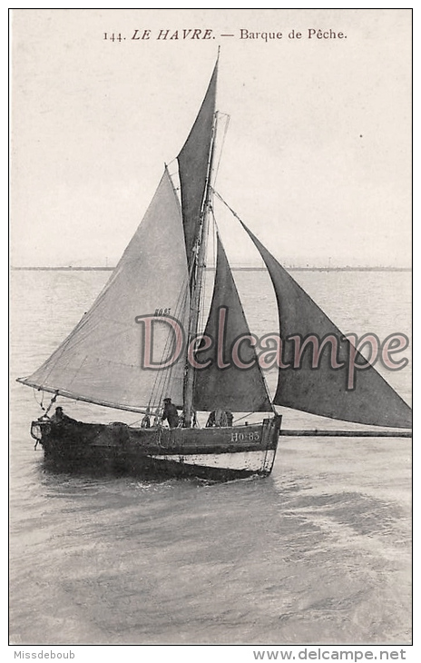 76 - Le Havre -  Barque De Pêche - Dos Vierge  - 2 Scans - Non Classés