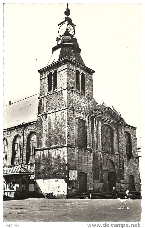 En Passant Par... GIVET - Eglise St-Hilaire - Variante Peu Courante - Edition LAPIE - Givet