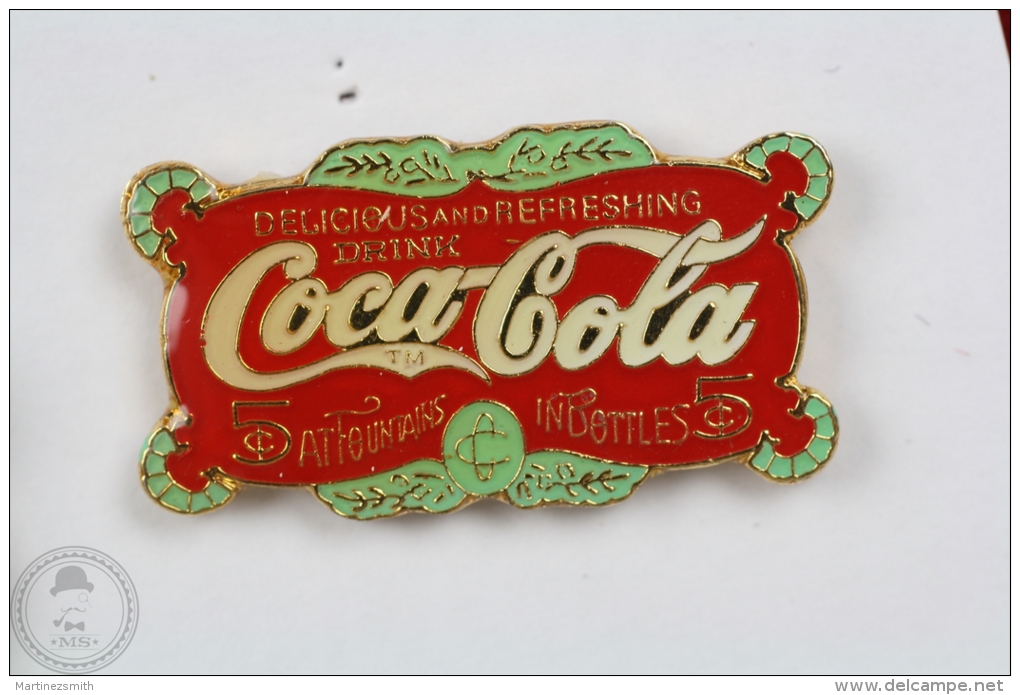 Coca Cola Fountains In Bottles - Vintage Advertising Pin Badge #PLS - Coca-Cola