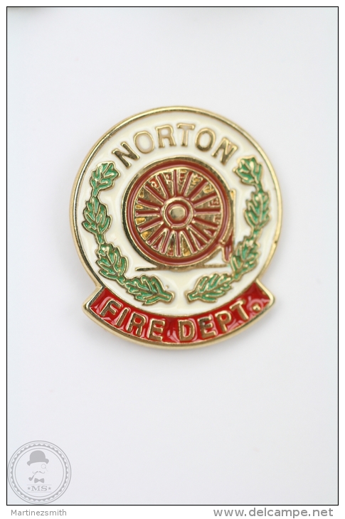 Norton Fire Department - Pin Badge #PLS - Bomberos