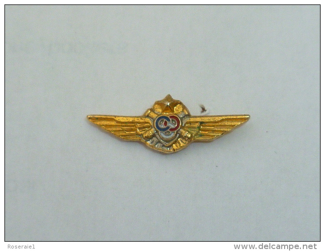 Pin's INSIGNE ARMEE DE L AIR ?  01 - Militares