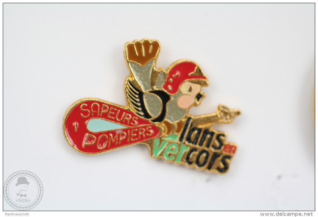 Sapeurs Pompiers Lans En Ver Cors - Fireman/ Firefighter - Pin Badge #PLS - Bomberos