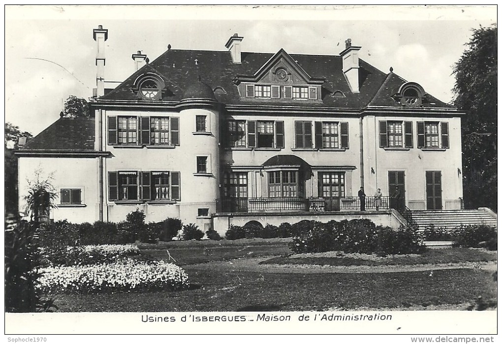 NORD PAS DE CALAIS - 62 - PAS DE CALAIS - ISBERGUES - Usines - Maison De L'administration - CPSM PF NB - Isbergues