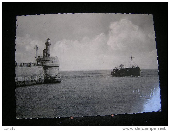 Bateau-n°27 / Heist-Zeebrugge , La Phare Du Môle   / Circulé En 19? - Tugboats