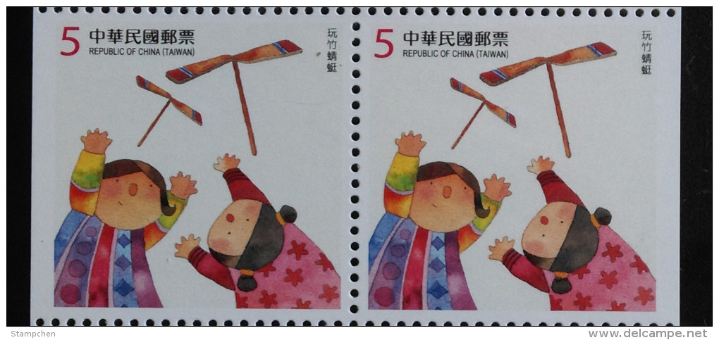 Pair 2014 Children At Play Stamp Booklet Toy Helicopter Bamboo Dragonfly Kid Girl Costume Sport - Unclassified