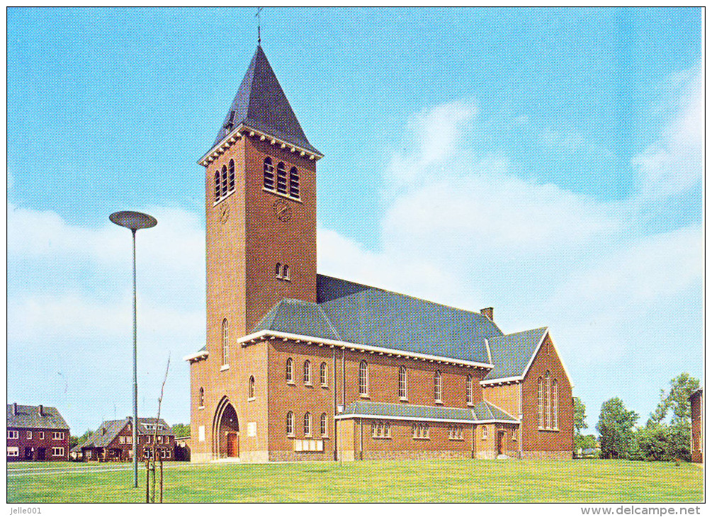 Lanklaar St. Pauluskerk - Dilsen-Stokkem