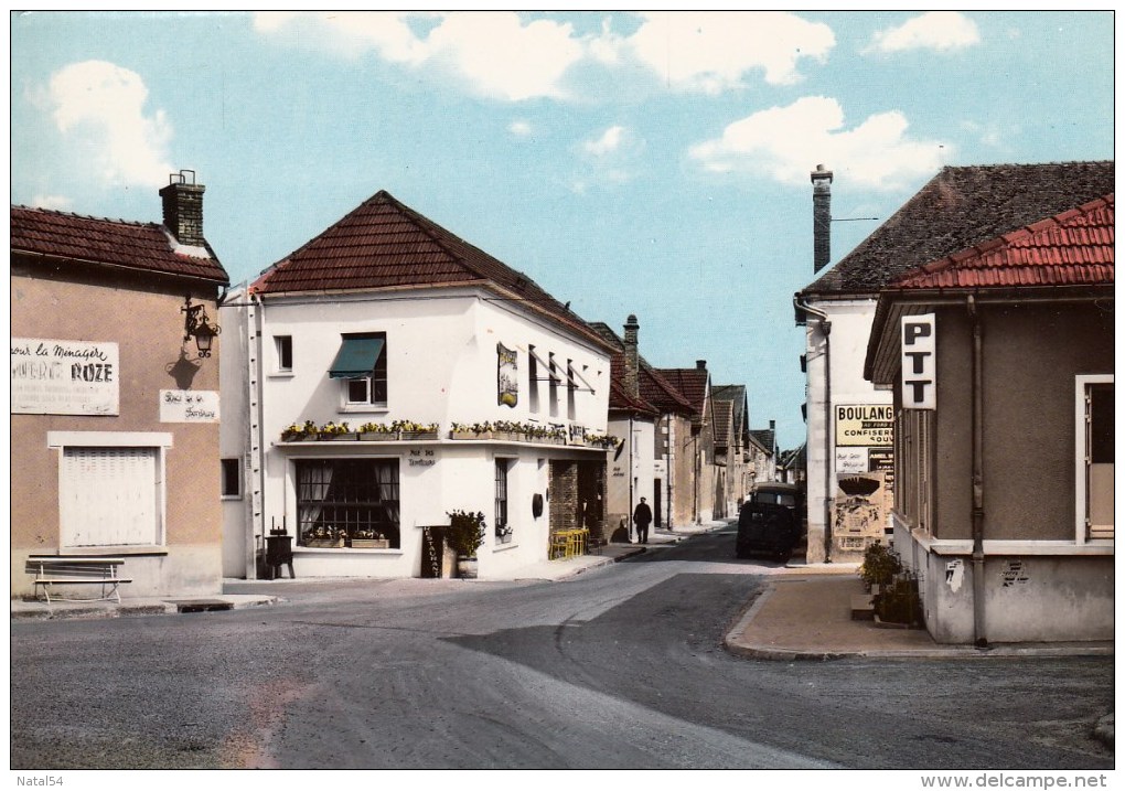 51 - Ambonnay : Place De La Fontaine - CPM Neuve - Otros & Sin Clasificación