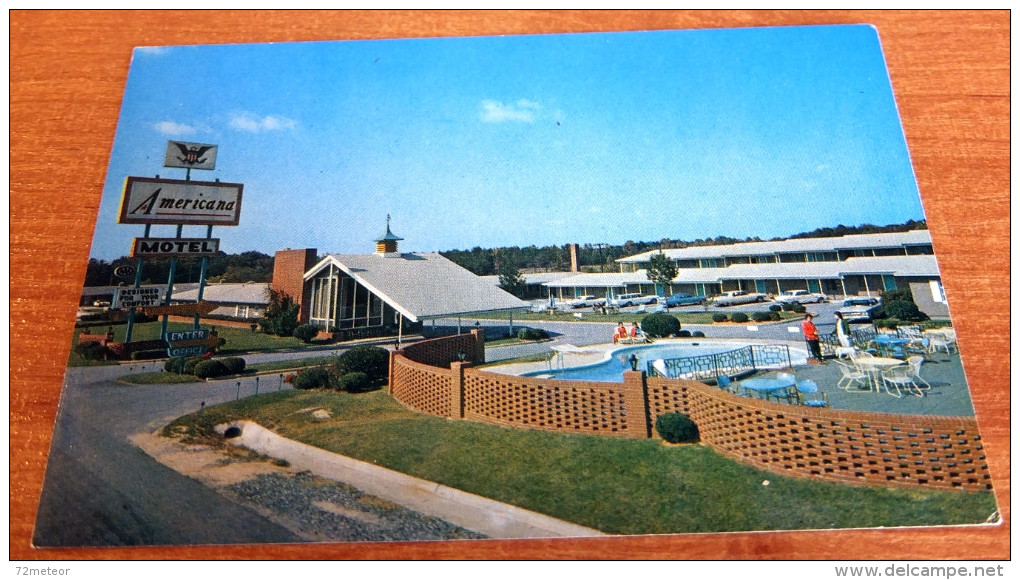 1960s Chrysler Cars Voitures Americana Motor Lodge Greensboro NC Postcard - Greensboro