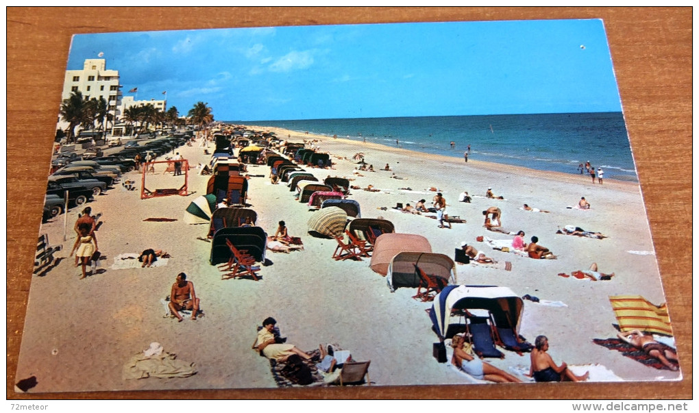 1950s Fashion Girls Swimsuit Seminude Guys Buick Mercury Cars Voitures Beach Fort Lauderdale FL Postcard - Fort Lauderdale