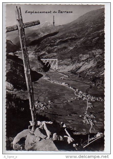 REF 187  :  CPSM 73 TIGNES Vue Générale L'emplacement Du Barrage - Autres & Non Classés