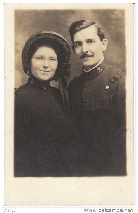 Salvation Army Woman And Man, Relief Organization, C1900s/10s Vintage Real Photo Postcard - Other & Unclassified