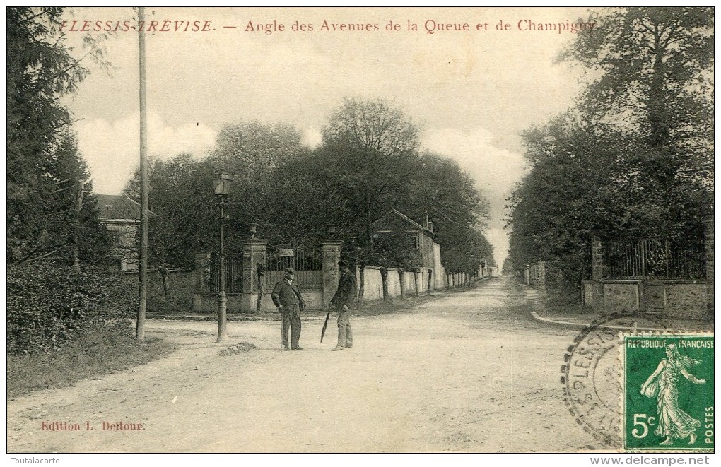 CPA 94 PLESSIS TREVISE ANGLE DES AVENUES DE LA QUEUE ET DE CHAMPIGNY 1911 - Le Plessis Trevise