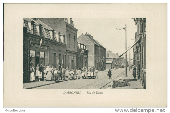 59 DOUAI / Rue De Douai / - Douai