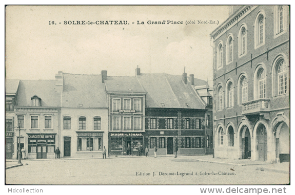 59 SOLRE LE CHATEAU / La Grand'place / - Solre Le Chateau