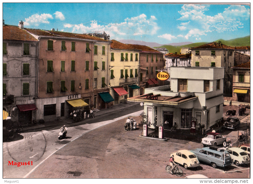 SARZANA (LA SPEZIA) - PIAZZA SAN GIORGIO - OLD CARS VESPA - La Spezia