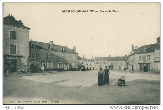 53 MESLAY DU MAINE / La Place / - Meslay Du Maine