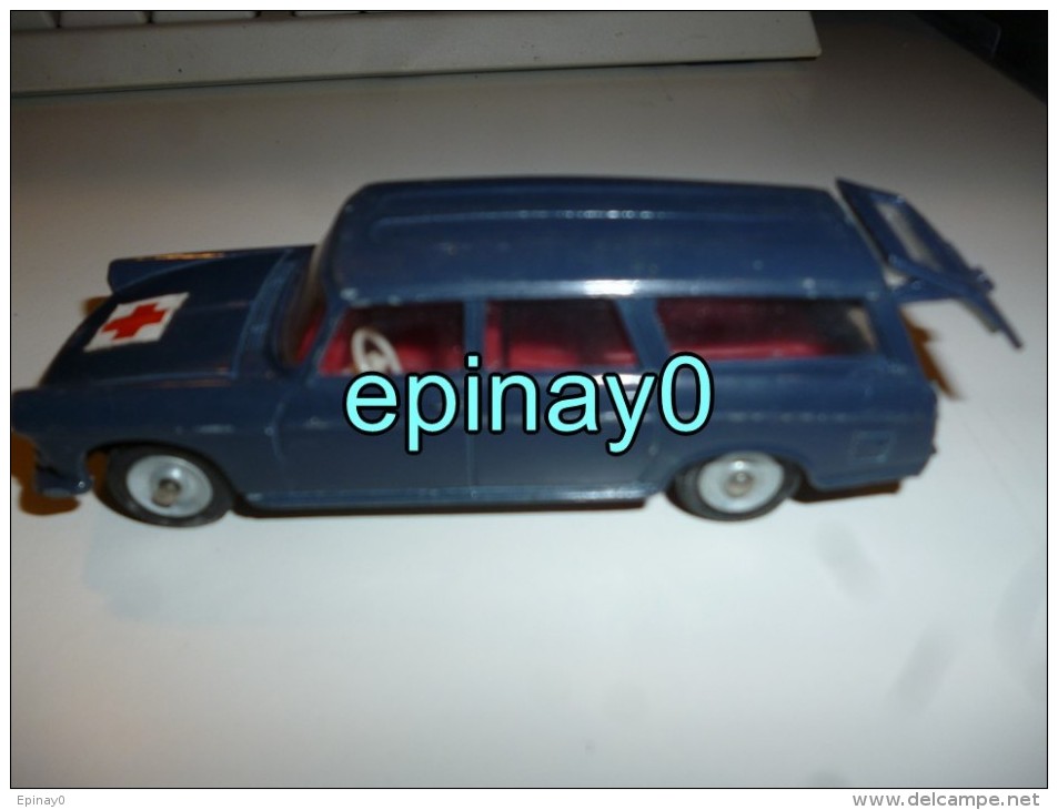 Dinky Toys Meccano - Made In France - N°525 - Peugeot 404 Commerciale - Autocollant Croix Rouge ? - Dinky