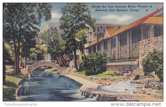 Along The San Antonio River Venice Of America San Antonio Texas - San Antonio