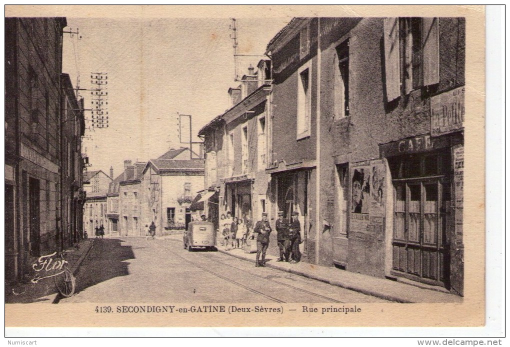 Secondigny-en-Gâtine.. Secondigny.. Animée.. Rue Principale.. Avec Gendarmes..café.. Voiture - Secondigny