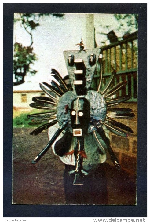 Lagos. *Ijaw Dancer's Mask* Circulada. - Nigeria