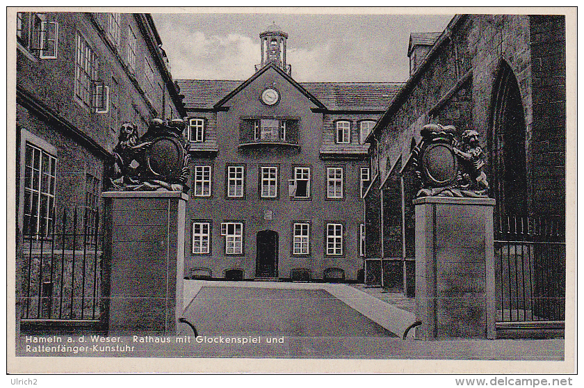 AK  Hameln A. D. Weser - Rathaus Mit Glockenspiel Und Rattenfänger-Kunstuhr (7738) - Hameln (Pyrmont)