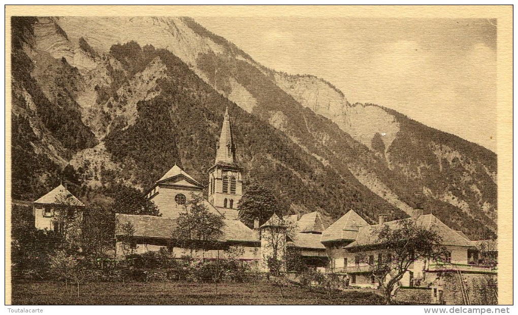 CPSM 38 BOURG D OISANS L EGLISE AU PIED DU SIGNAL DE PREGENTIL - Bourg-d'Oisans