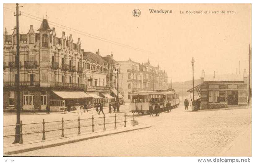 De Haan/Wenduyne : Le Boulevard Et L´Arrêt Du Tram - De Haan