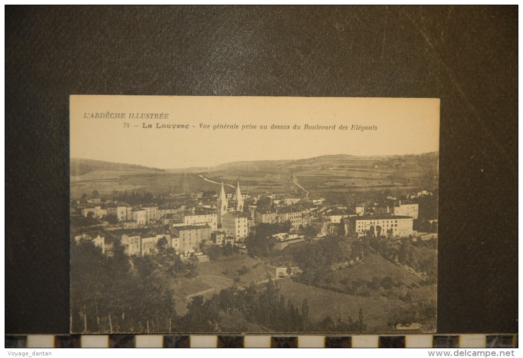 CPA 07. N° 74 - LA LOUVESC - Vue Generale Prise Au Dessus Du Boulevard Des Elégants . - La Louvesc