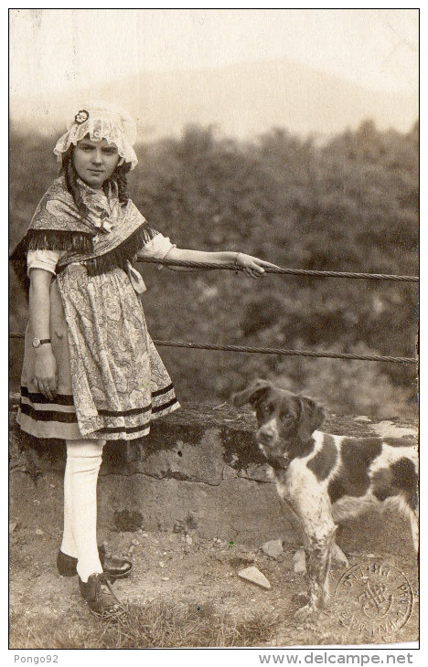 Cpa-photo D'une Fillette Lorraine, Cocarde Sur Bonnet De Dentelle, Studio Hall Metz Prillot (21.36) - Autres & Non Classés