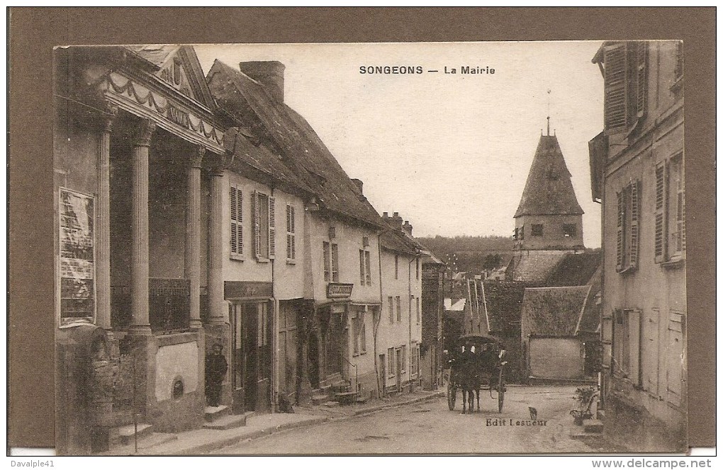 60 SONGEONS LA MAIRIE  BOULANGERIE  BON ETAT  ECRITE  VOIR LES 2 SCANS - Songeons