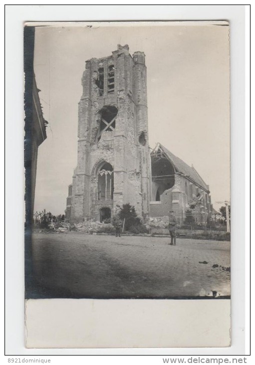 Weltkrieg 1914-18  - Zonnebeke - Beselare Becelare Kirche Zerschossen - Fotokaart Met Duitse Soldaat - Feldpostkarte - Zonnebeke