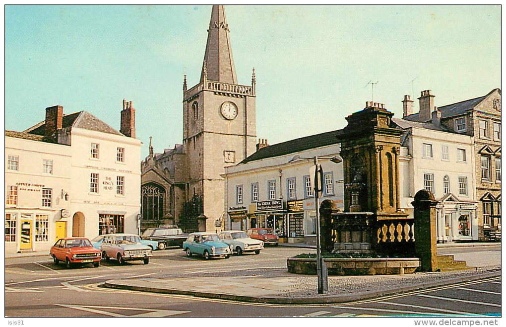 Royaume-Uni - Angleterre - Wiltshire - Market Place, Cenotaph And St Andrews Church, Chippenham - Voitures - Automobile - Autres & Non Classés