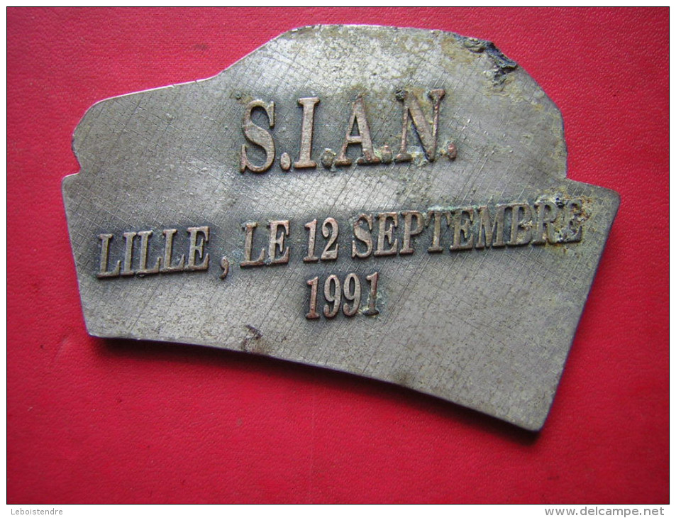 PUBLICITE  PETITE PLAQUE PUBLICITAIRE  PEUGEOT 106 LA SURPRISE DE TAILLE  S I A N  LILLE LE 12 SEPTEMBRE 1991 - Otros & Sin Clasificación