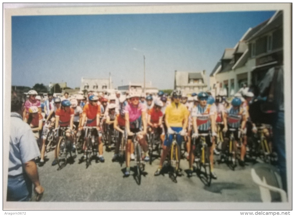 PLOUGERNEAU - 27/06/1994 Départ Du Tour International Féminin Cycliste Du Finistère Devant L'hôtel Castel Ac'h à Lilia - Plouguerneau