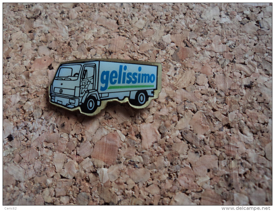 PINS CAMION MERCEDES GELISSIMO - Mercedes