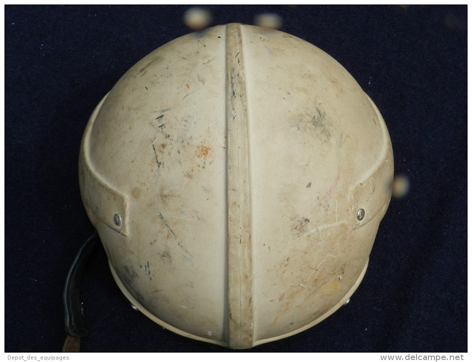 RARE CASQUE AERONAVALE MARINE PERSONNEL PONT D'ENVOL