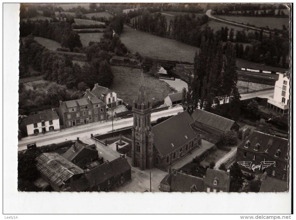 GOUAREC - Place De L'église - Gouarec