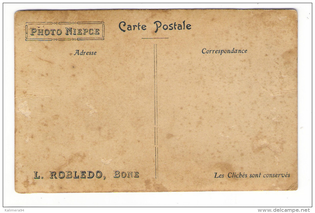 ALGERIE / BÔNE /  FAMILLE  DE  NOTABLES ( 5 Hommes ) /  Cliché  " NIEPCE  &  L. ROBLEDO, Bône " - Other & Unclassified