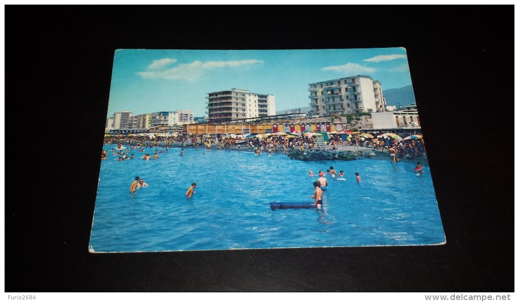 C-11504 CARTOLINA TORRE DEL GRECO - SPIAGGIA SCOGLIERA LIDI BALNEARI ALBERGHI - Torre Del Greco