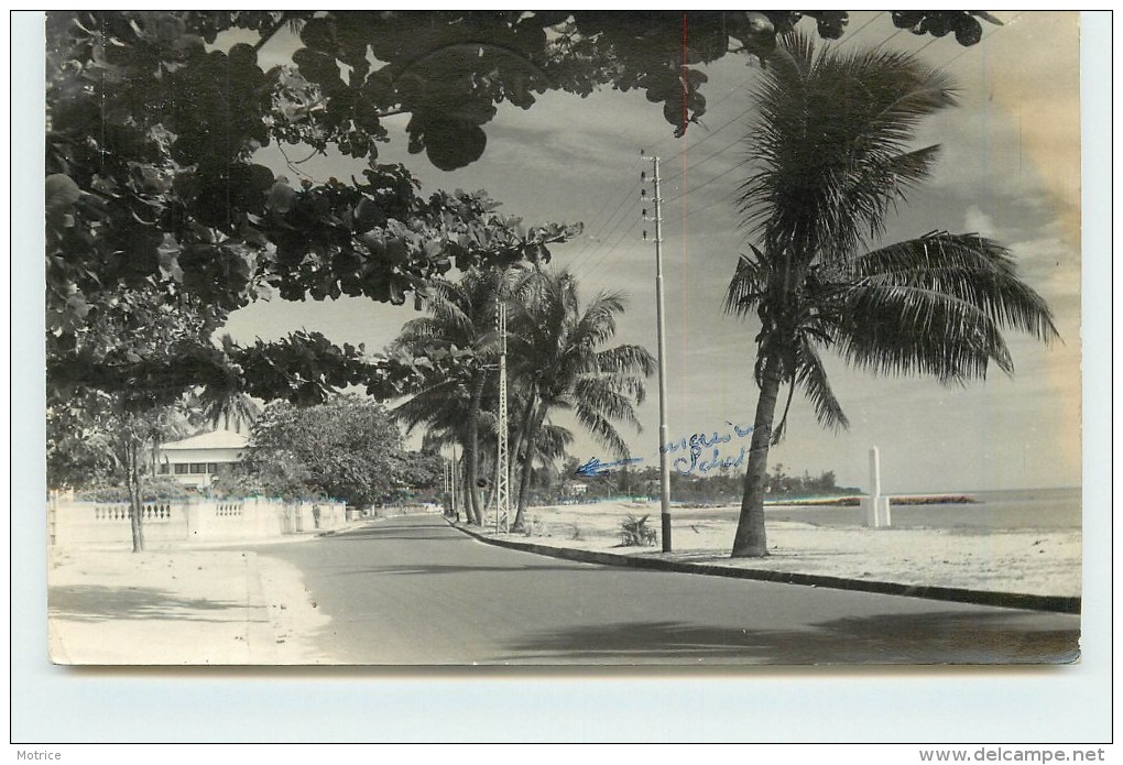 TAMATAVE  - Boulevard Gallieni.(carte Photo) - Madagascar