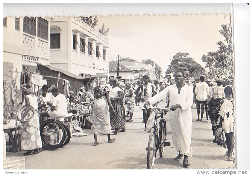 23931  COTONOU -  Ed Armor Bouinvy -scene De Rue Marché Velo - Benin