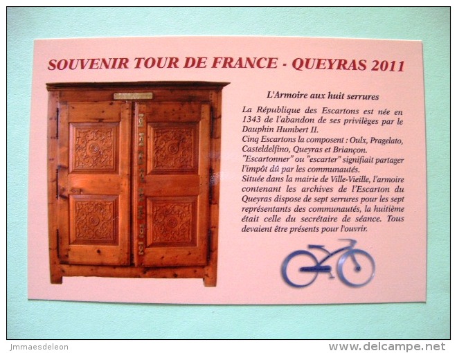 Postcard From France - Bicycle "Tour De France" With Nocturnal Butterfly On Back - Armoire Aux 8 Serrures - Insetti