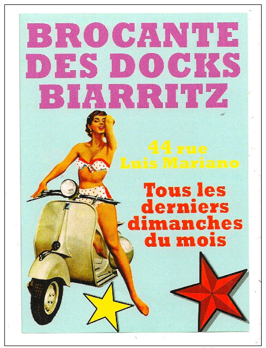 Affichette 10 X 14 Cm - Brocante Des Docks De Biarritz - Pin-up - Scooter, Vespa - Parfait état - 2 Scans - Affiches